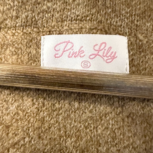 Pink Lilly brown sweater coat . Size small . Never worn. - Picture 2 of 4